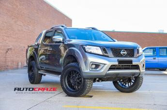 NISSAN NAVARA GRENADE OR MATTE BLACK